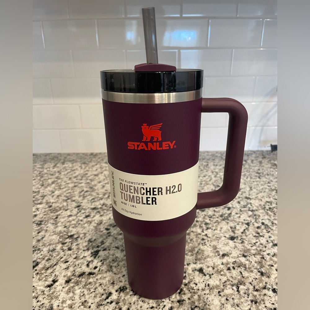 Stanley Plum 40oz Quencher H2.0 Tumbler Brand NWT UNRELEASED SHIP ASAP